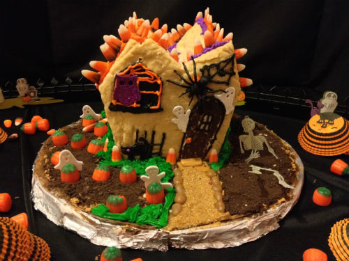 Haunted Gingerbread House Kit