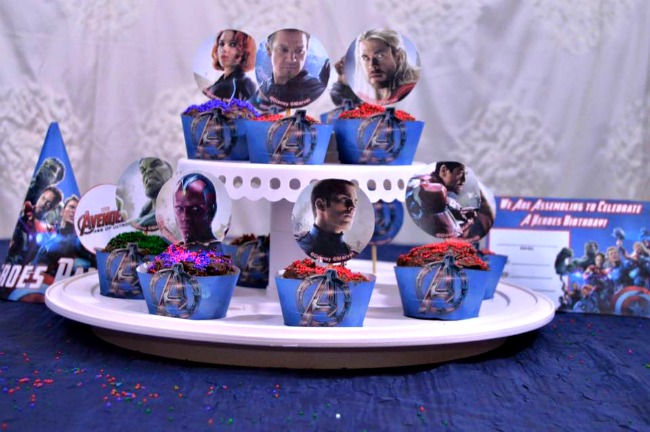 free avengers party decorations