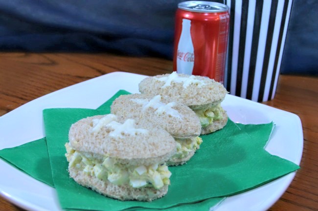 Planning a football party or superbowl party. Here's some cute Football shapes sandwiches to make using our twist on egg salad. 
