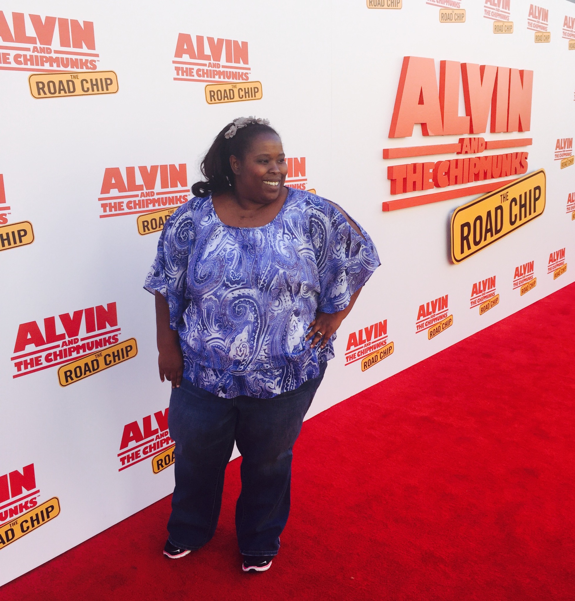 mrs kathey king at the red carpet premiere of alvin and the chipmunks road chip