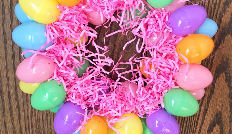 DIY Easter Egg Wreath #EasterIdeas