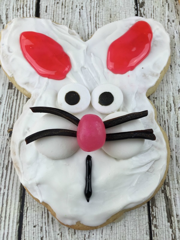 Zootopia Party Food Ideas Bunny Sugar Cookies Process 6