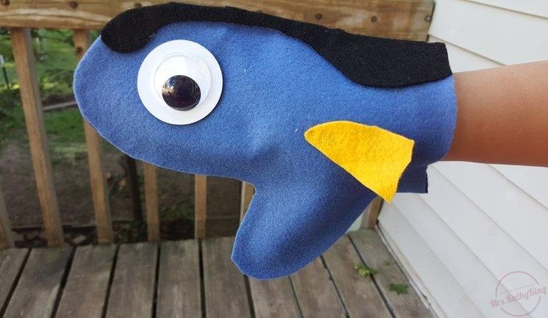 “Finding Dory Birthday Party Idea: DIY Dory & Nemo No Sew Hand Puppets” Craft #FindingDory