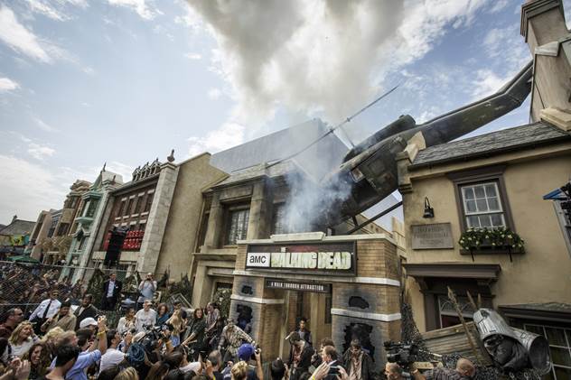 Don’t Open, Dead Inside: The Walking Dead Daytime Attraction Makes Its Debut at Universal Studios Hollywood