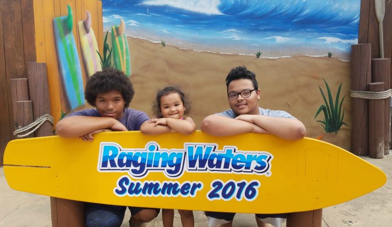 Mom’s Guide to Raging Waters with a Toddler #MrsK4RagingWaters
