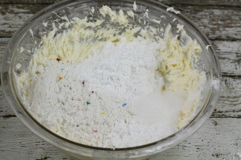 Patriotic Funfetti Cake Mix Dessert Ball Process 3