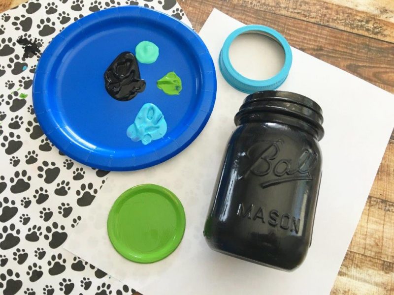 The Secret Life of Pets DIY Craft Idea Dog Treat Jar step 1