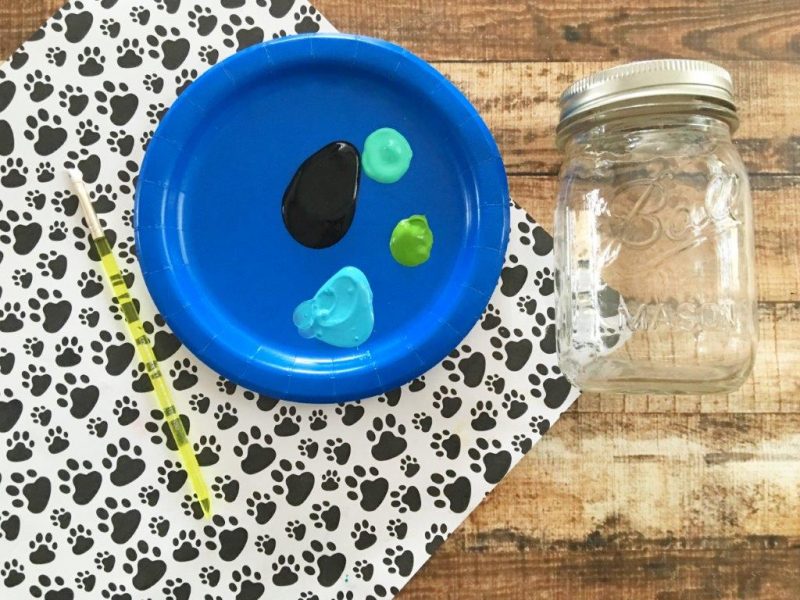 The Secret Life of Pets DIY Craft Idea Dog Treat Jar step 2